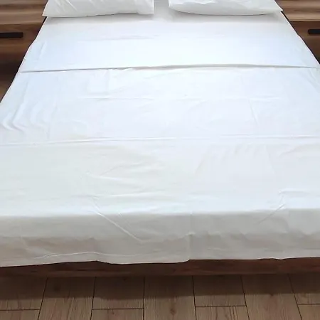Zumra's White Апартаменты
